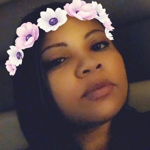 Meet your Posher, Mecoe